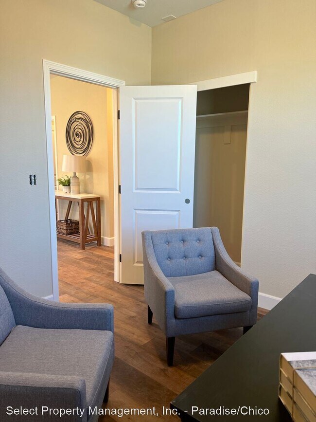 Building Photo - 3 br, 2 bath House - 8654 Skyway