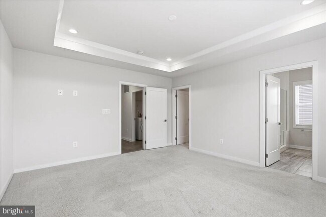 Building Photo - 23551 Buckland Farm Terrace