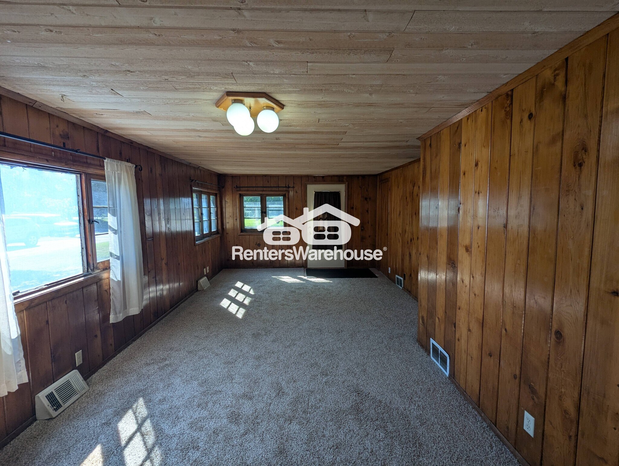 Building Photo - 9123 Pillsbury Ave S