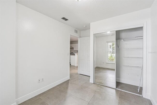 Building Photo - 8818 Grand Palms Cir