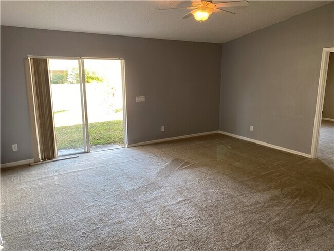 Building Photo - 1507 Ocean Cove St