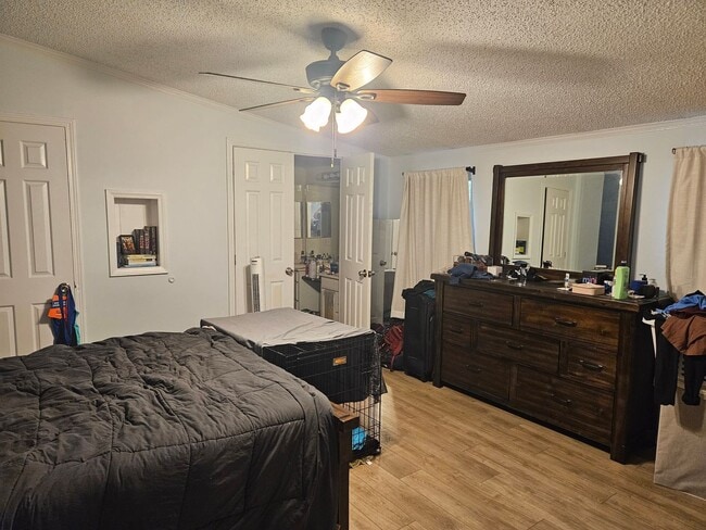 Building Photo - Great unfurnished 3 Bedroom, 2 bath home located in Sneads Ferry