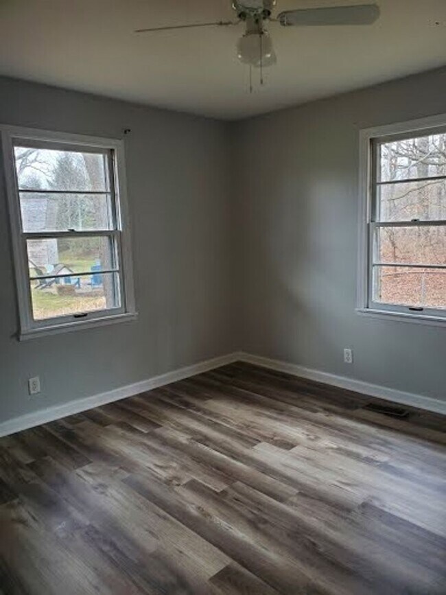 Building Photo - 5322 W Smokey Row Rd