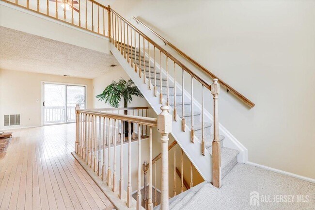 Building Photo - 54 Tanglewood Ct