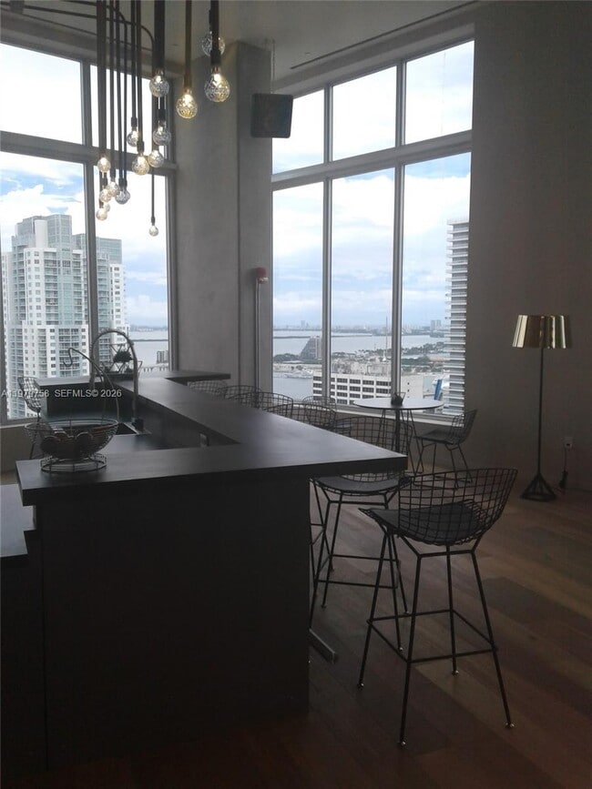 Building Photo - 151 SE 1st St