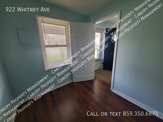 Building Photo - 922 Whitney Ave