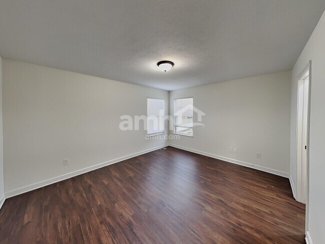 Building Photo - 1130 Mastell Dr