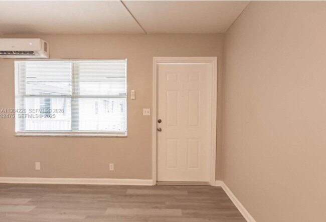 Building Photo - 1816 McKinley St