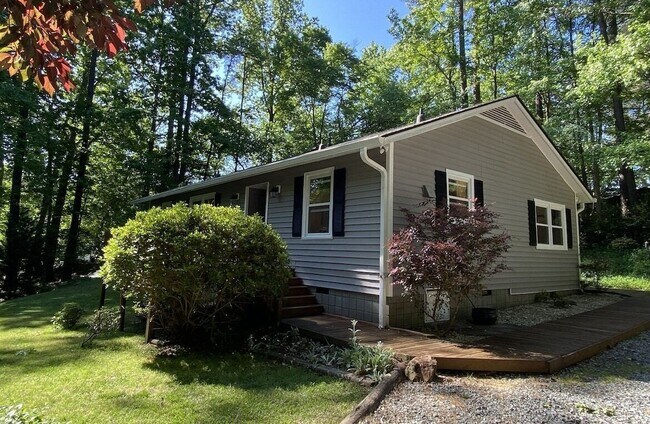 Primary Photo - 3033 Rose Petal Dr