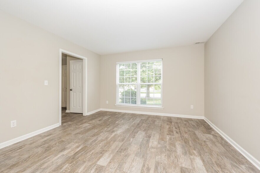 Building Photo - 1411 Weston Ln