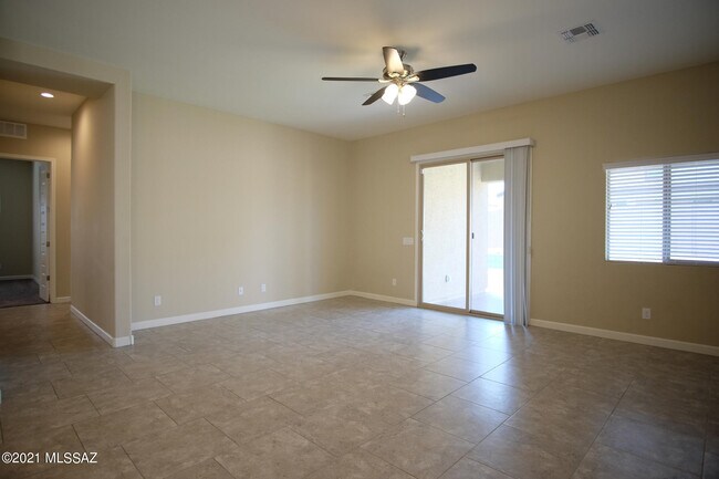 Building Photo - 3462 W Ringtail Den Way