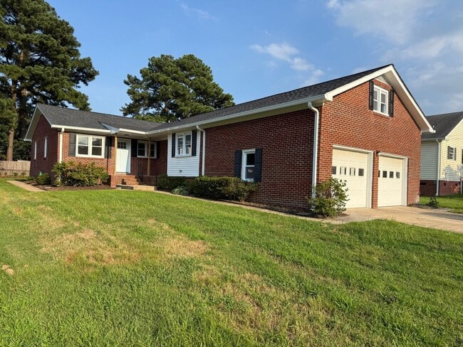 Building Photo - Norfolk Highlands