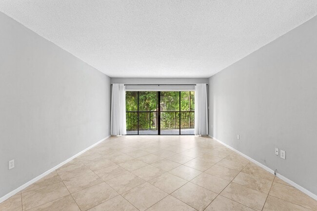 Building Photo - 3605 S Ocean Blvd