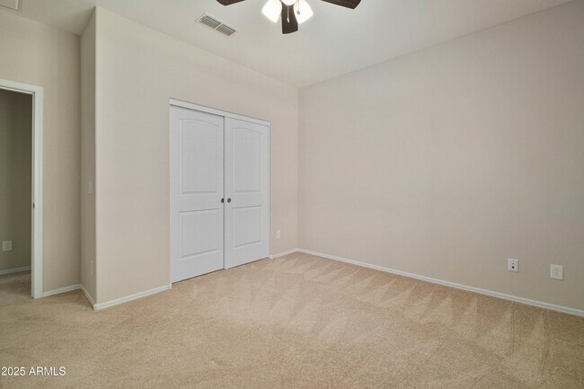 Building Photo - 17555 W Hedgehog Pl