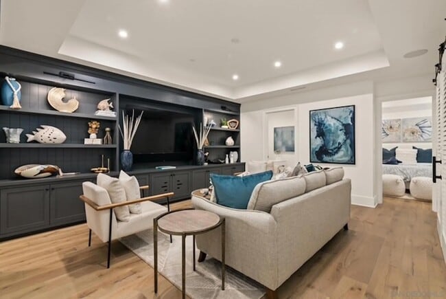 Building Photo - 715 F Ave