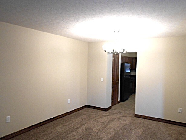 Building Photo - 231 Oakford St
