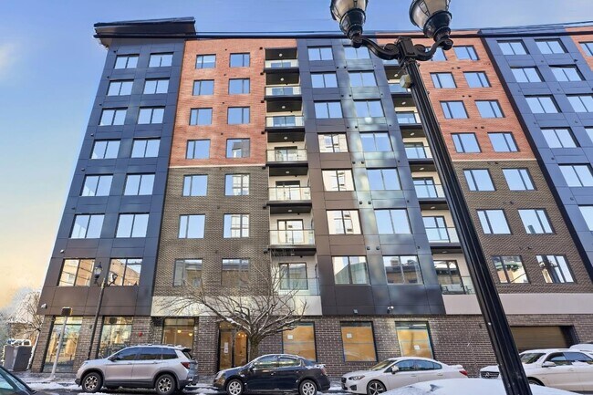 Building Photo - 35 Orchard St