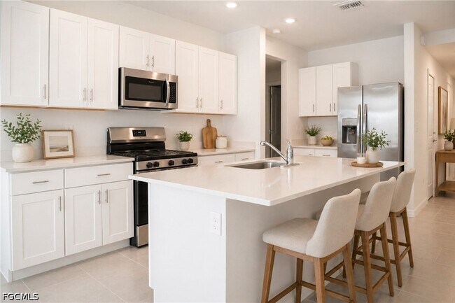 Building Photo - 4047 San Felice Ln