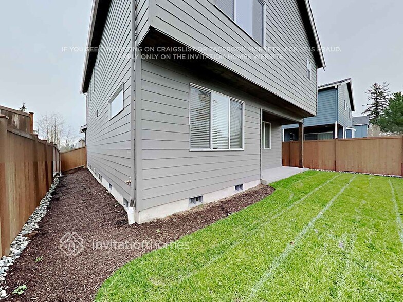 Building Photo - 3839 82nd Ave NE