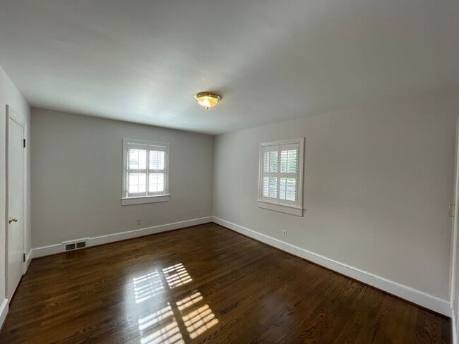 Building Photo - T. R. Lawing Realty Property