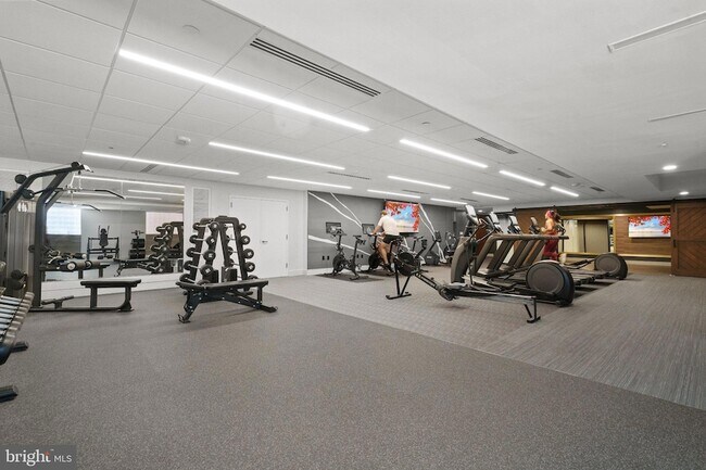 Building Photo - 631 D Street NW