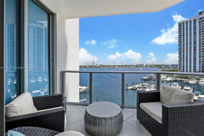 Building Photo - 17301 Biscayne Blvd