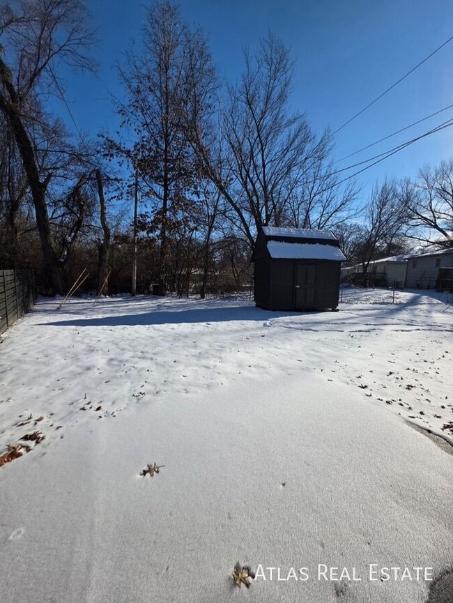 Building Photo - 2841 N 64 St