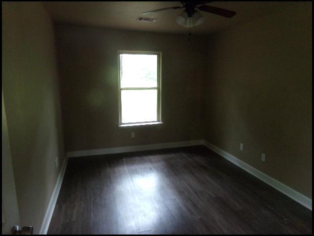 Building Photo - 264 Glenna Ln