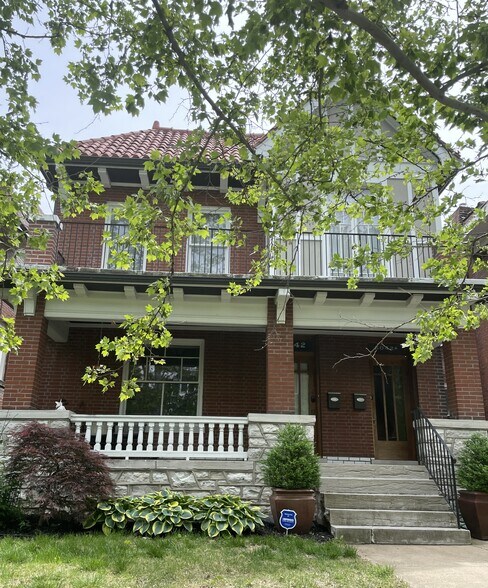 Street View - 6042 Pershing Ave