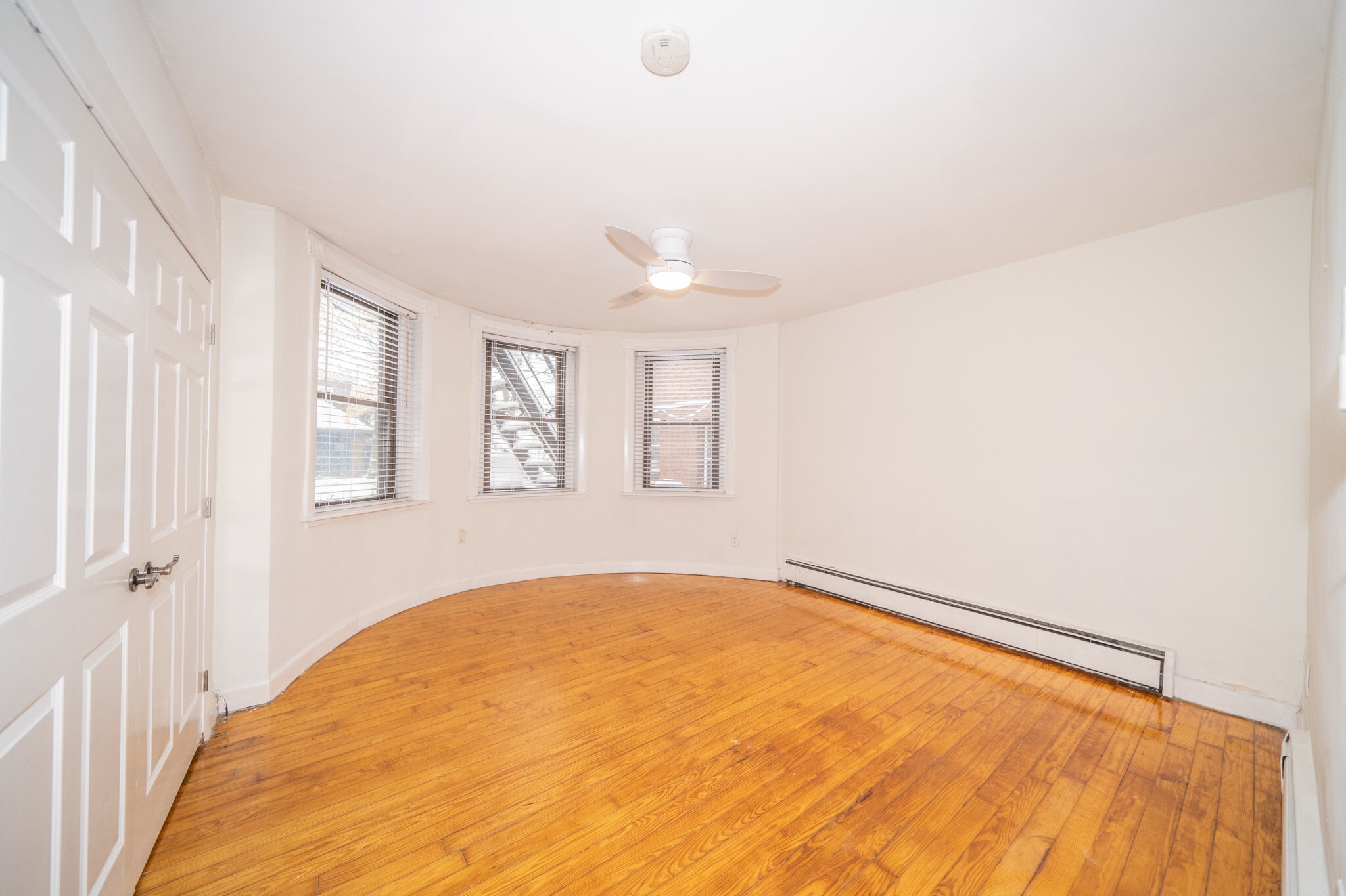 Building Photo - 1728 Beacon St