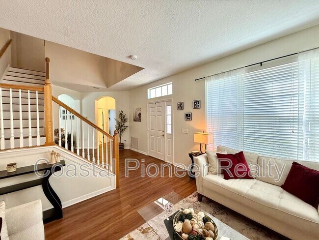Building Photo - 11113 Avery Oaks Dr