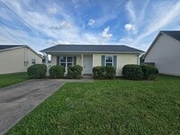 Building Photo - Newly Remodeled & Ready for You!