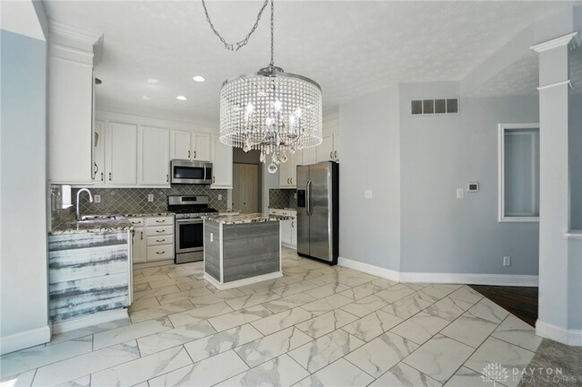 Building Photo - 2139 Pacer Trail