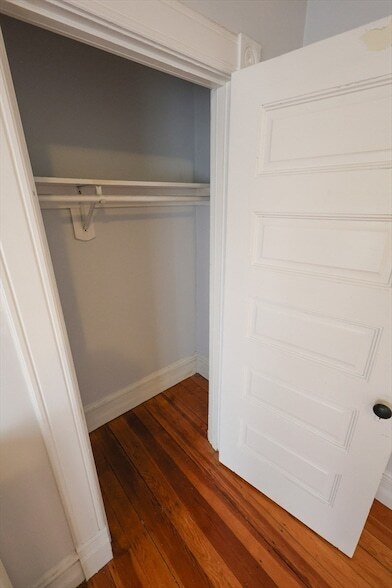 Building Photo - 72 Grampian Way