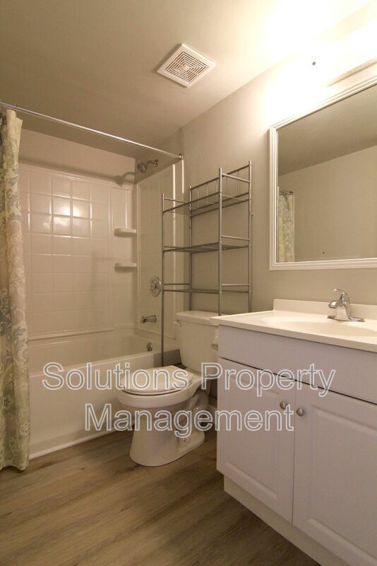 Building Photo - 1515 Huntington Ln