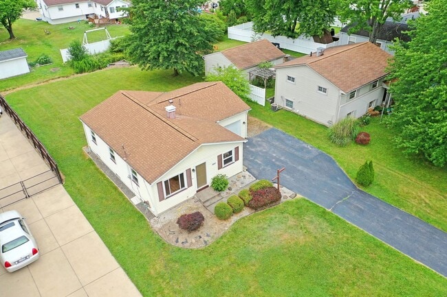 Building Photo - RENTAL AVAILABLE!