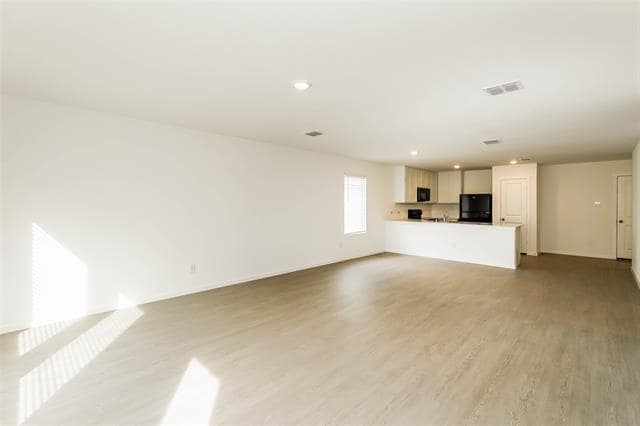 Building Photo - 1109 Tufted Dr