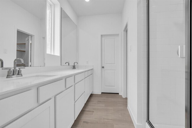 Building Photo - 29527 Saddleview Dr