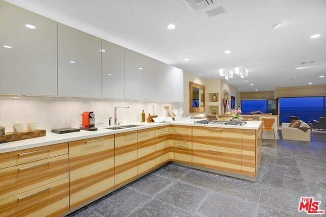 Building Photo - 22630 Pacific Coast Hwy