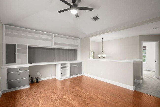 Building Photo - 2030 Kimbrook Dr