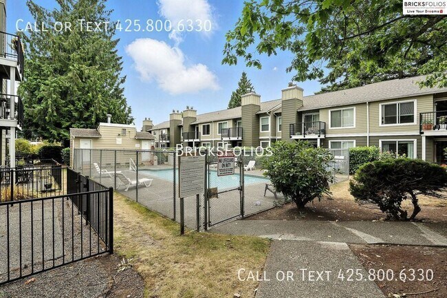 Building Photo - 820 Cady Rd