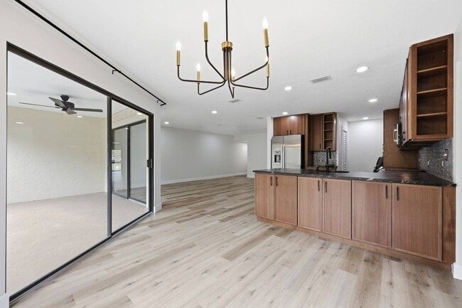 Building Photo - 8753 Como Lake Dr