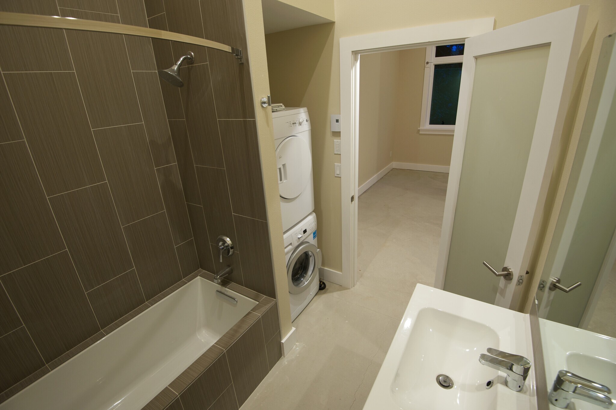 Building Photo - 4239 NE Skidmore St.