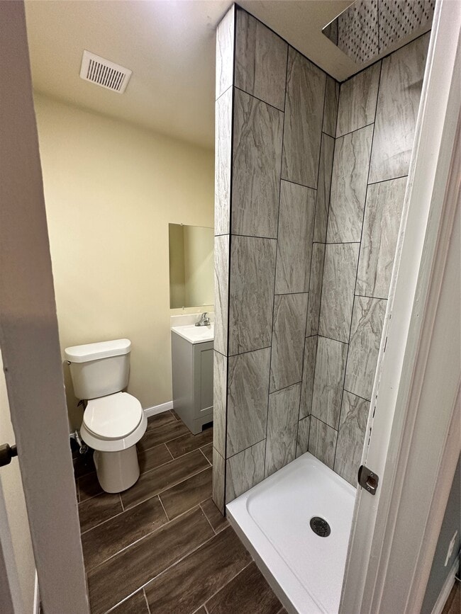 Building Photo - 6911 Bauman Rd