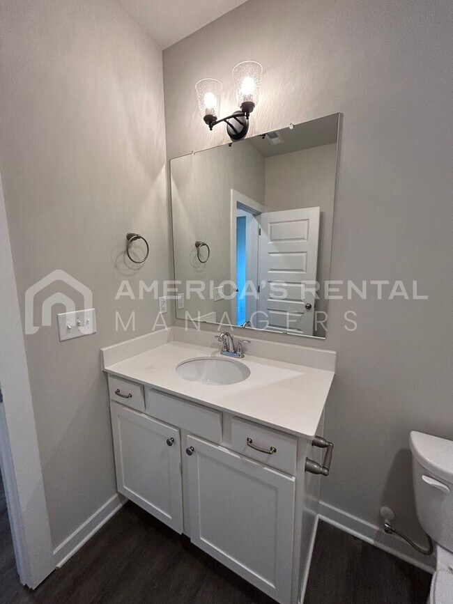 Building Photo - Home for Rent in Jemison, AL. Available to View with 48 Hour Notice!!!