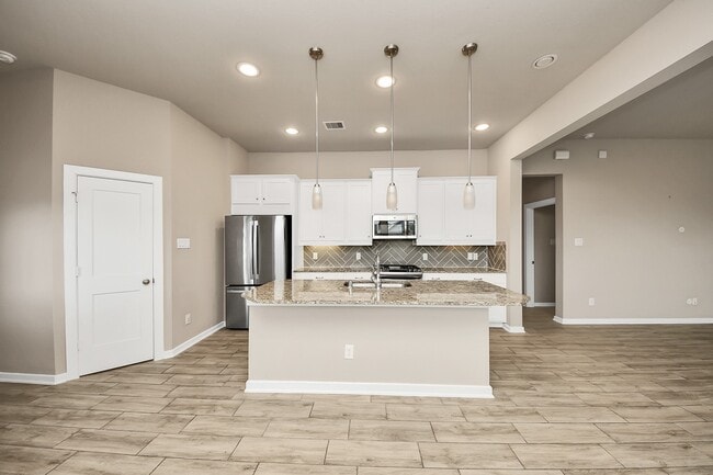 Building Photo - 6030 Rivercane Way