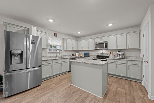 Building Photo - 107 Walton Dr