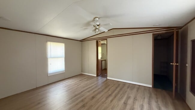 Building Photo - 1518 Lee County Rd 270
