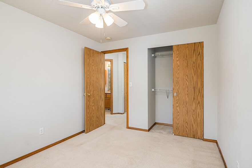 Building Photo - 15524 Chestnut Dr SE