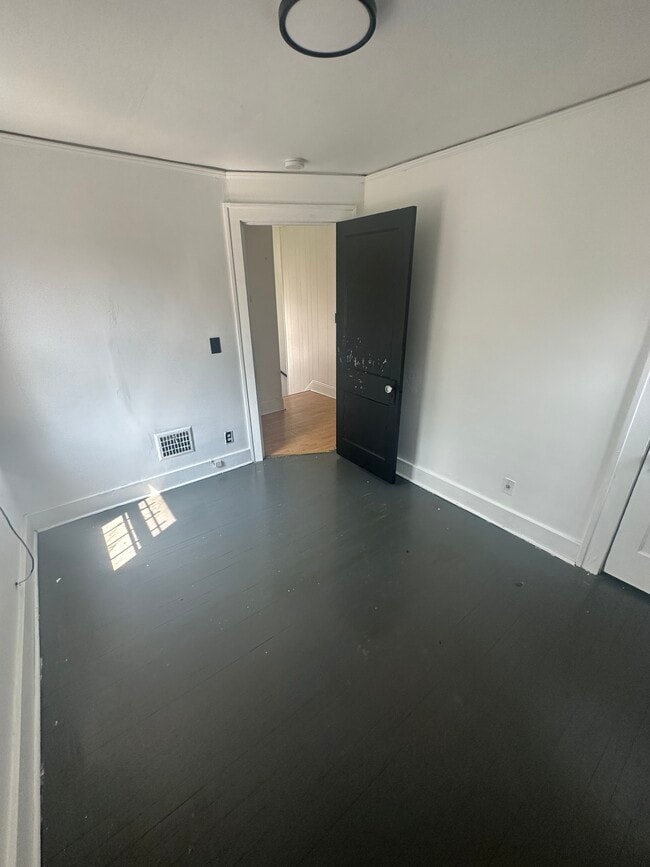 Building Photo - 16171 Santa Rosa Dr